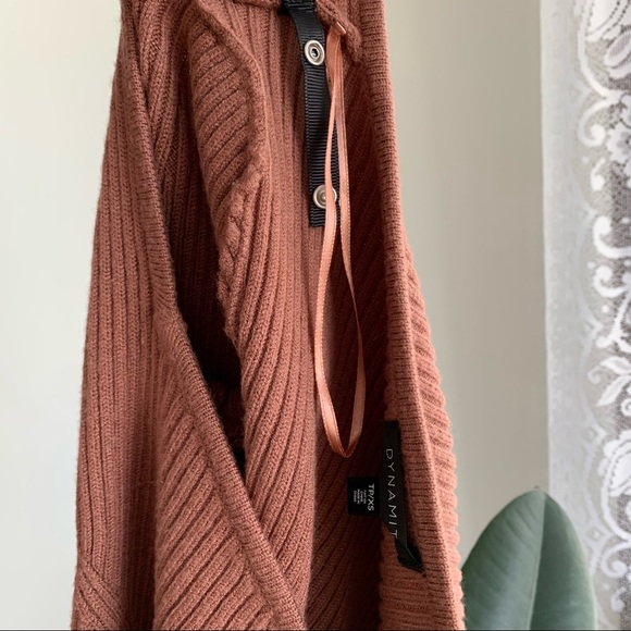 Dynamite Ribbed Sweater - Picture 5 of 6